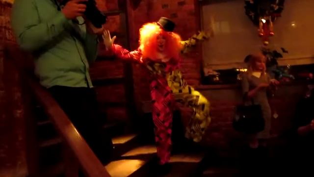 Клоун на праздник Пучи смотреть онлайн