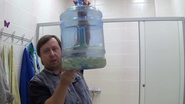 КАК ПОЧИСТИТЬ БУТЫЛЬ ВНУТРИ ЛАЙФХАК смотреть онлайн