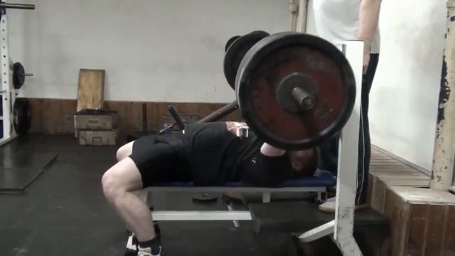 Вадим Кахута жим лежа 220 кг на 6 раз / Vadim Kahuta Benchpressing 220kg X 6
