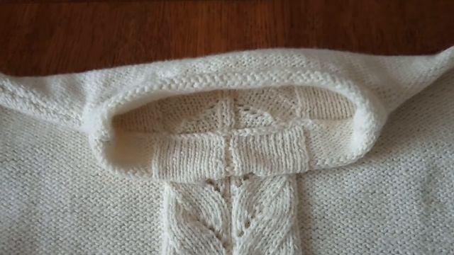 Супер стильный свитер! Модный  свитер  спицами!