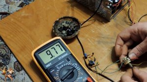 ЗВУКОВОЙ ИНДИКАТОР РАЗРЯДА АКБ. Литий, три банки.