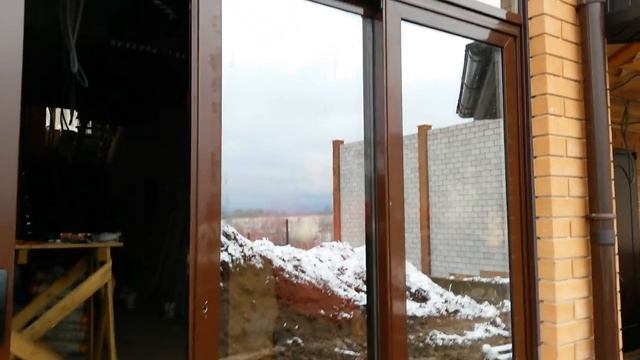 Двухстворчатая портальная дверь