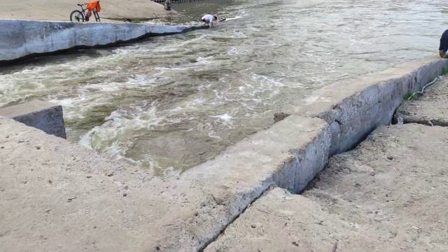 Город Глазов,17 мая 2023г,дамба смотреть онлайн