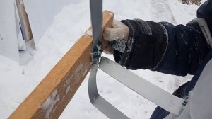 Эффективный и безопасный способ уборки снега с крыши