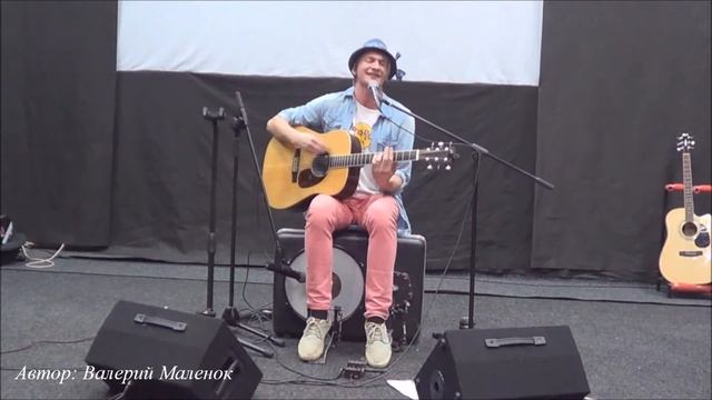 Не кино! Поет ТОБИ, человек оркестр в клубе HIGH VOLTAGE! Brest! Guitar! Music! Song! смотреть онлайн