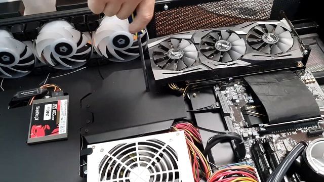 УГЛОВОЙ СТОЛ КОМПЬЮТЕР ! КОМПЬЮТЕР В СТОЛЕ ! СБОРКА СТОЛА КОМПЬЮТЕРА ! смотреть онлайн