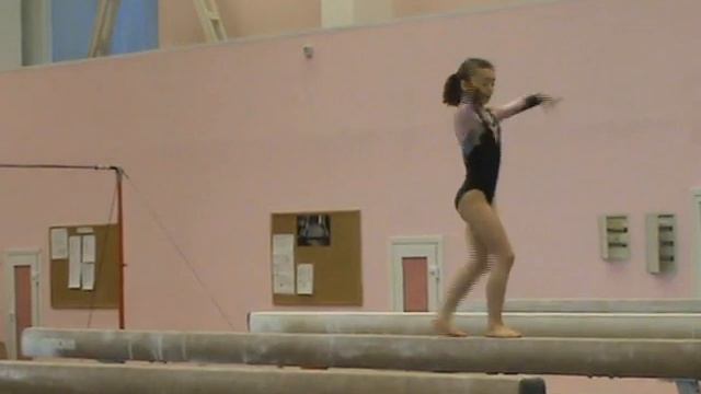 Батырова Рая(бревно) смотреть онлайн