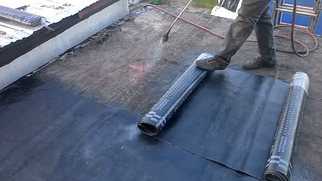 Укладка первого слоя рулонной кровли смотреть онлайн