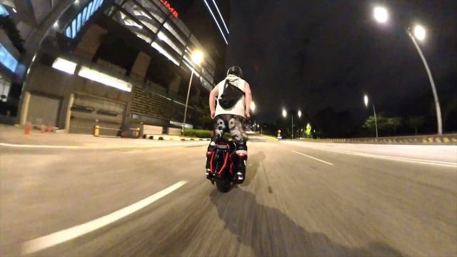 Remix - Stable Kingsong S22 Eagle Production Model & My favourite Wobbling Ninebot Segway One Z10 смотреть онлайн