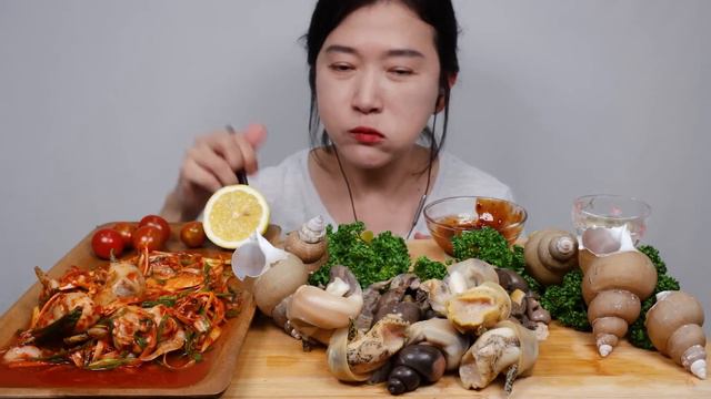 백골뱅이찜 무침 리얼사운드 먹방 ASMR Braised Sea Snails & Spicy Sea Snails Salad MUKBANG EATING SOUNDS NO TALKING смотреть онлайн