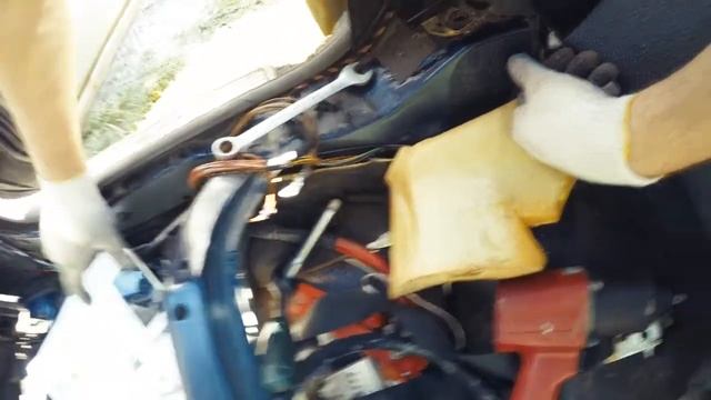 BMW e34 - Подробный разбор салона - Часть 9 - снятие задней спинки дивана и ремней, половик смотреть онлайн