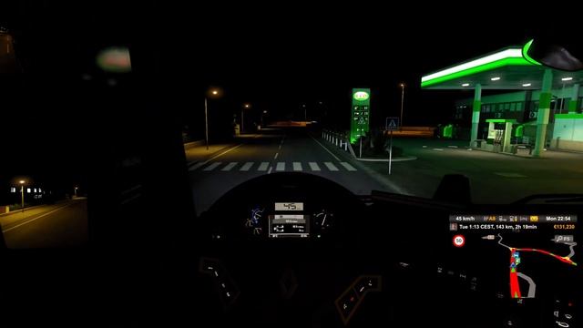 A good morning drive through France with Renault truck смотреть онлайн