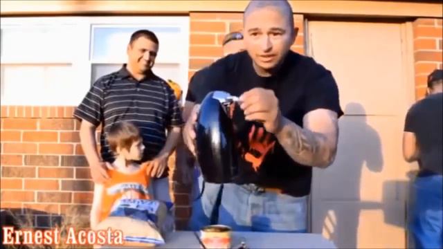 Сюрстрёмминг - шведская квашенная сельд! Я не мог это не загрузить! смотреть онлайн