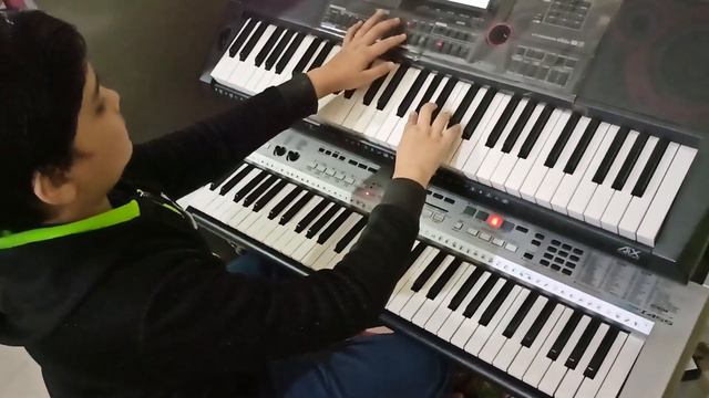 Didi Tera Devar Deewana - Instrumental - played by Rishabh Raj on synthesizer Yamaha & Casio смотреть онлайн