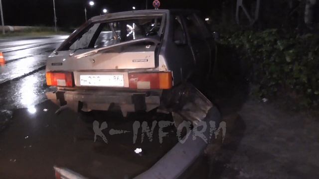 ВАЗ-2114 об столб в Сургуте смотреть онлайн