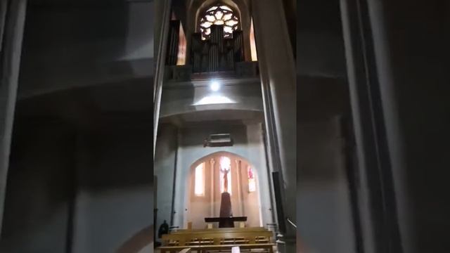 Храм святого Сердца. Барселона смотреть онлайн