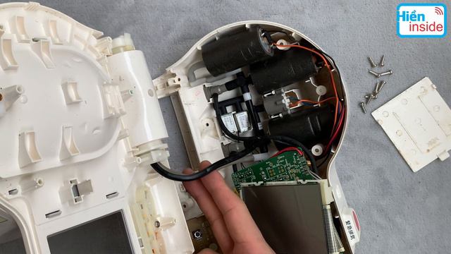 Bên trong máy đo huyết áp Omron HEM-1000 - Teardown Inside смотреть онлайн