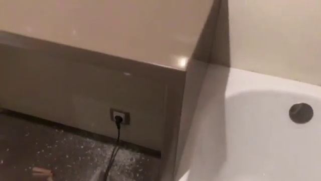 Монтаж столешницы в ванную с ногой из камня с двух сторон смотреть онлайн