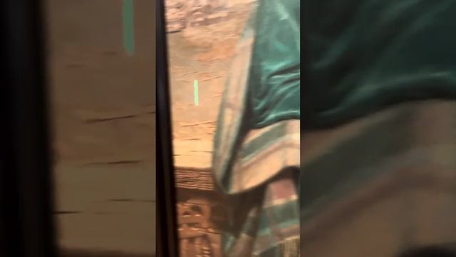Картины в художественной галерее Окленда и национальные татуировки на лице местных майори смотреть онлайн