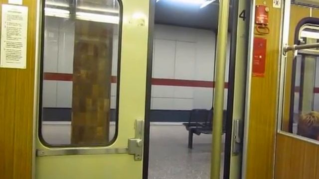 Mitfahrt In Der Münchner U Bahn Auf Der U5