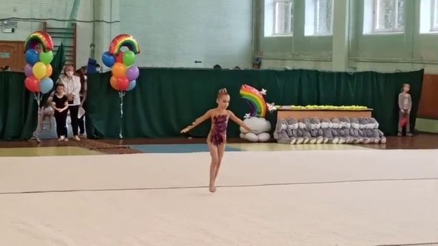 Катино выступление по художественной гимнастике в МБУ ФСО СШ "Олимпиец" 24.04.21 смотреть онлайн