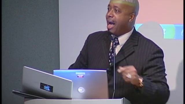 MC Hammer: Role of Social Media in Marketing смотреть онлайн