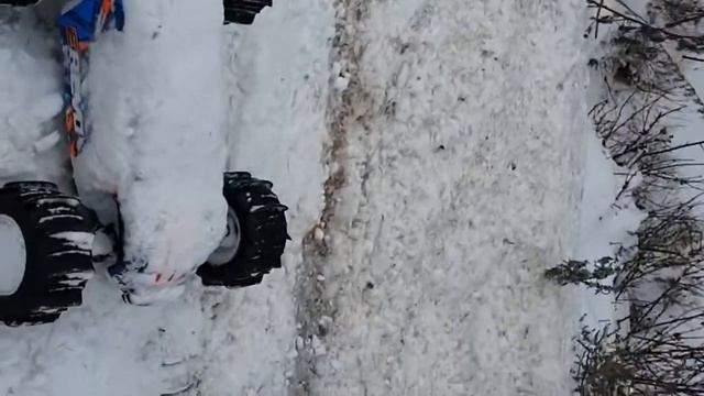 Обзор и тестирование радио управлямых машин. E REVO 2.0 Rc