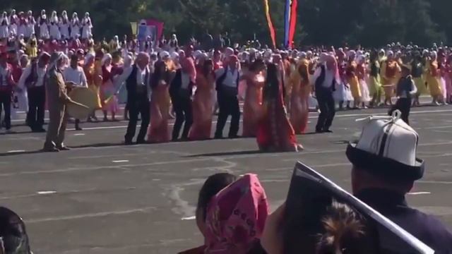 Поздравление с 8 Марта для всех курдов ! смотреть онлайн