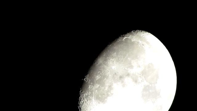 Луна. Zoom 200х на Сanon SX50 аФигеть! смотреть онлайн