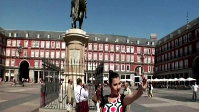 Испания, Мадрид - главная площадь Пласа Майор смотреть онлайн