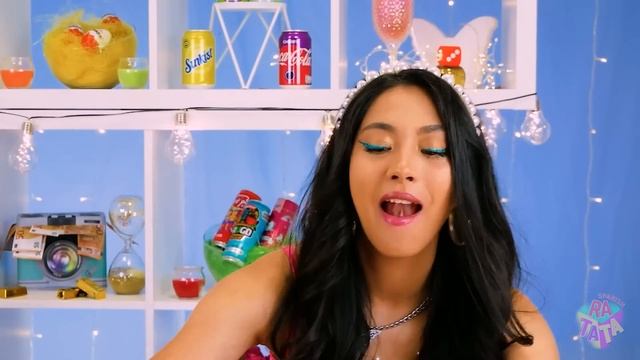 Desafío de Comida Rica VS Pobre VS Mega Rica | Comer Bocadillos de $10,000 VS Baratos por Mega Game смотреть онлайн