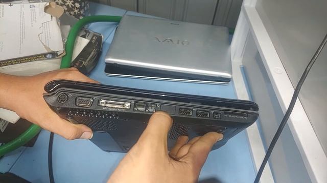 HP DV6700 REVIEW PORTS AND BATTERY SPECS смотреть онлайн