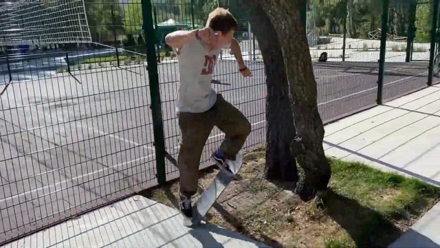СКЕЙТ СПОТ В КИЕВЕ. Где кататься на скейтборде в Киеве? смотреть онлайн