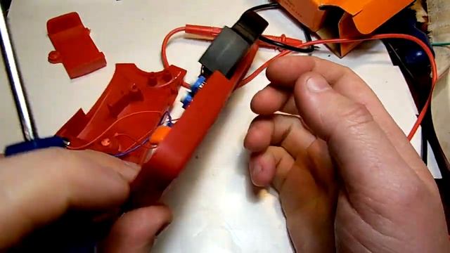 Обзор — токовые клещи MT87 смотреть онлайн