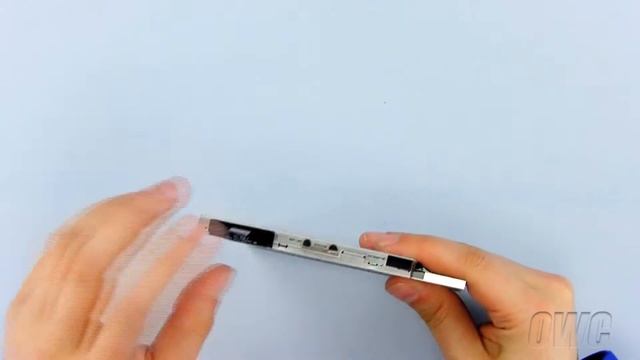 13-inch MacBook Pro Mid 2010 Optical Drive Installation Video смотреть онлайн