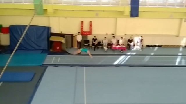 Детский спорт. Акробатическая дорожка. Мальчики 8-10 лет. смотреть онлайн