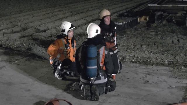 Brand bij rozenkwekerij in Heerhugowaard смотреть онлайн