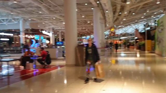 Часть 2, ТЦ Авиапарк в Москве. Распродажи в июле смотреть онлайн