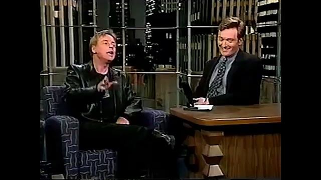 Mark Hamill impersonates Harrison Ford & Yoda in 1997 interview смотреть онлайн