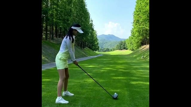 キム・ソヨン Kim Seo Young 金書永 韓国の女子ゴルフ スローモーションスイング!!! смотреть онлайн