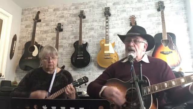 Hotel California Ukulele Buddies play along смотреть онлайн