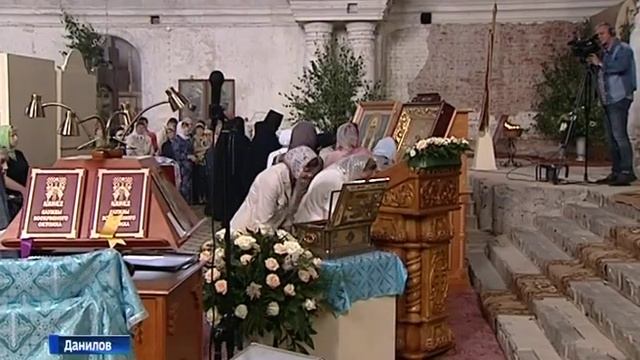 В Данилове отметили 100-летие освящения собора иконы Казанской Божьей матери смотреть онлайн