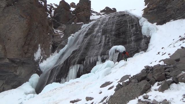 [Блог] Зимний треккинг в Приэльбрусье. К водопаду Девичьи косы и к обсерватории #2 смотреть онлайн