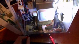 гудит при работе микроволновая печь