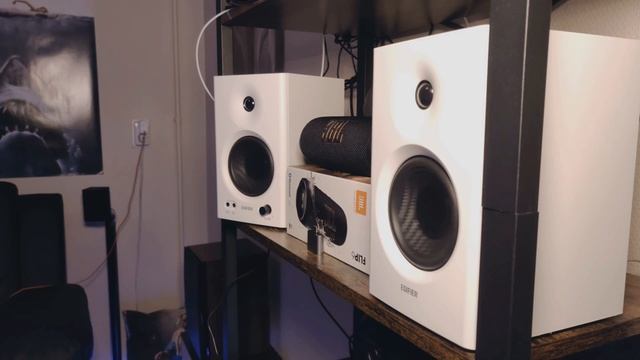 EDIFIER MR4 DEEP BASSTEST смотреть онлайн