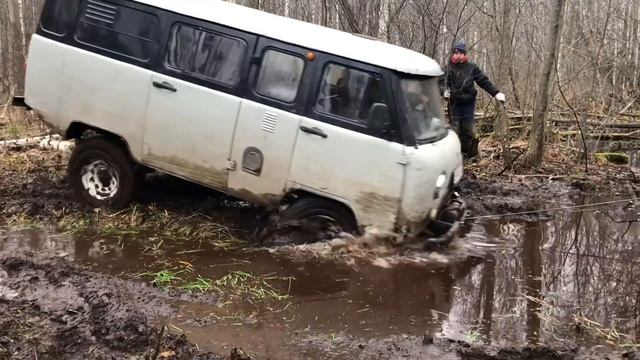 ВОЯКИ ИЛИ СПЕЙСЕРА ? УАЗЫ НА БЕЗДОРОЖЬЕ ОФФРОАД смотреть онлайн
