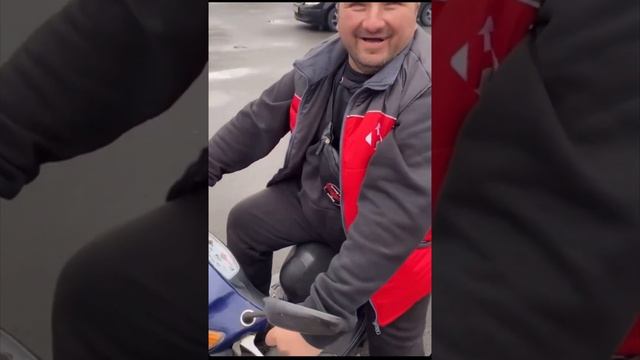 Андрэ Боярский на Мопеде )))) #чиназес #memes #боярка смотреть онлайн