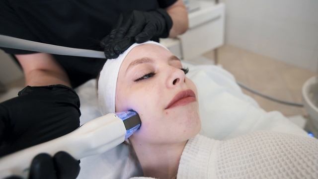 ВИДЕО МИКРОИГОЛЬЧАТЫЙ RF-ЛИФТИНГ VIRTUE смотреть онлайн