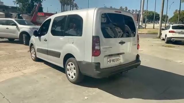 PEUGEOT PARTNER 1.6 RURAL 8 PASAJEROS смотреть онлайн