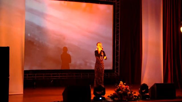 Elena Gulyaeva (Елена Гуляева) - Эх, дороги! смотреть онлайн